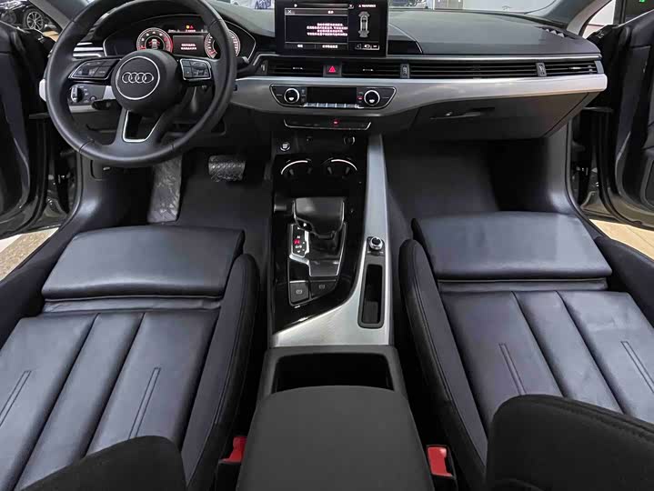 Audi A5 2024 2024款 Sportback 40 TFSI 时尚动感型