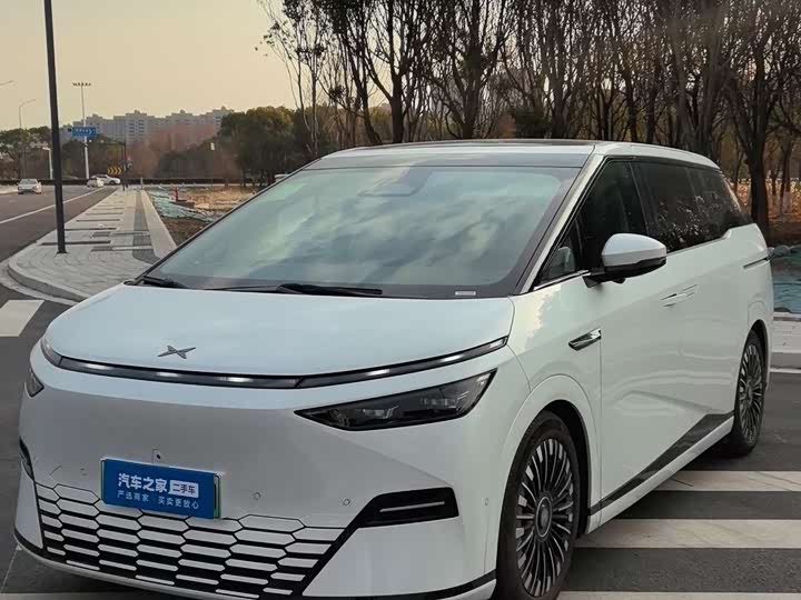 XPeng X9 2025 2025款 纯电 740超长续航 Max