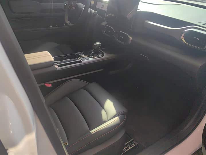 Geely Cowboy 2025 2025款 1.5TD 趣野版