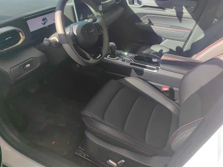 Geely Cowboy 2025 2025款 1.5TD 趣野版