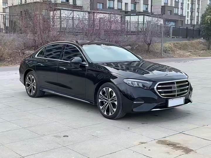 Mercedes-Benz E-Class Hybrid 2024 2024款 E 350 e L 插电式混合动力运动轿车