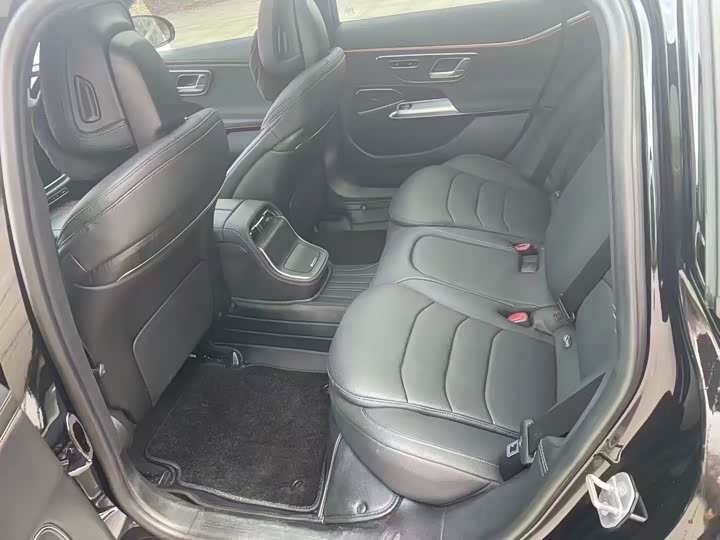 Mercedes-Benz E-Class Hybrid 2024 2024款 E 350 e L 插电式混合动力运动轿车