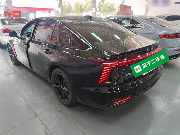 Hongqi H5 2025 2025款 1.5T DCT玄影版
