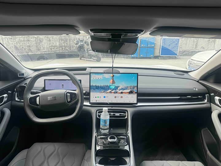 Geely Galaxy A7 2025 2025款 EM-i 150km 探索+版