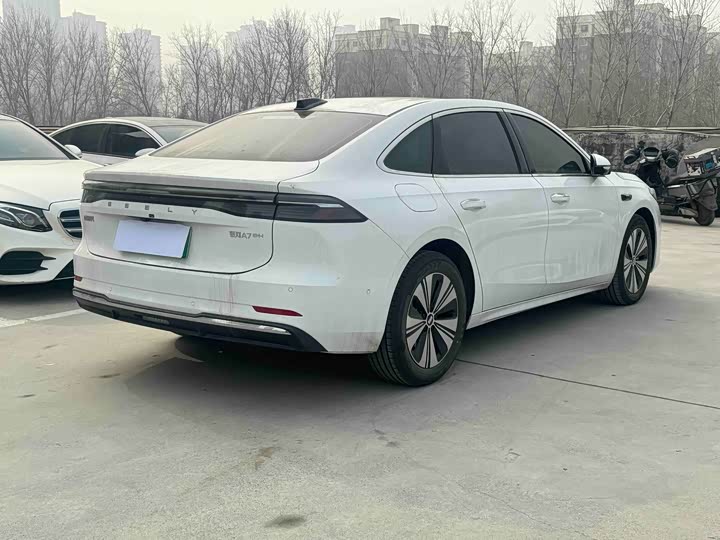 Geely Galaxy A7 2025 2025款 EM-i 150km 探索+版