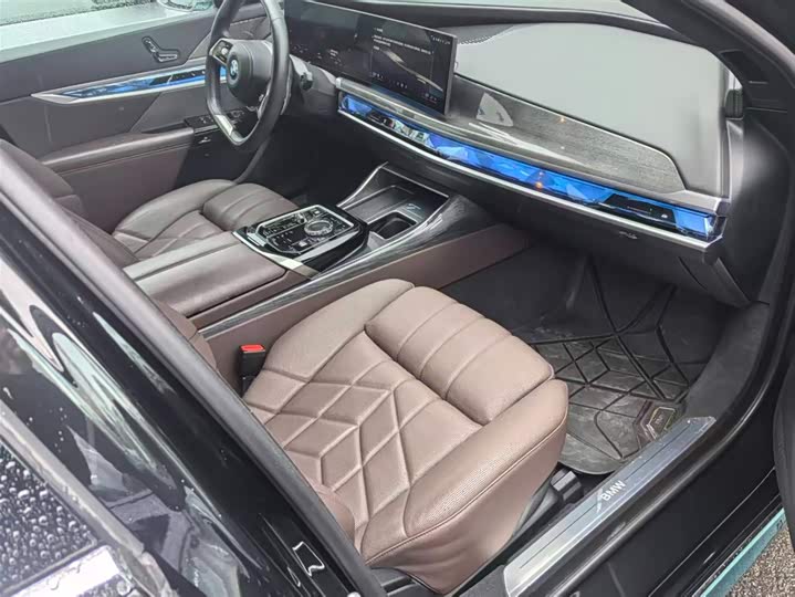 BMW 7 Series 2023 2023款 改款 740Li 尊享型 豪华套装