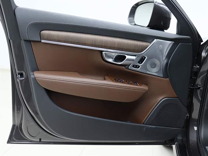 Volvo V90 2024 2024款 Cross Country B5 AWD 智尊版