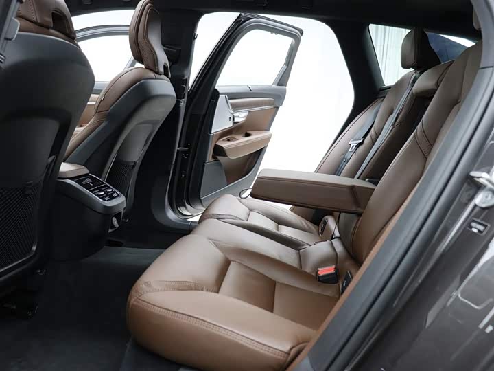 Volvo V90 2024 2024款 Cross Country B5 AWD 智尊版