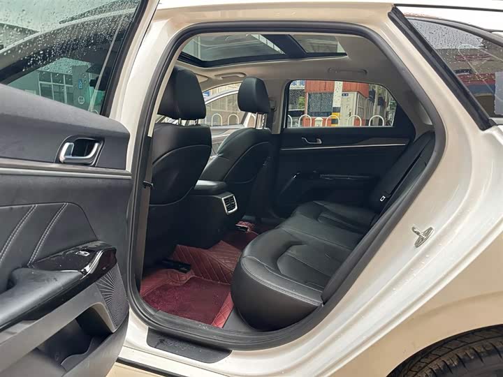 Kia K5 2021 2021款 380T GT-Line 焕新版