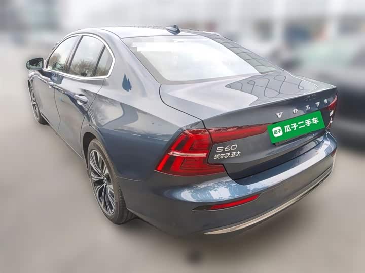 Volvo S60 2025 2025款 B4 智远豪华版