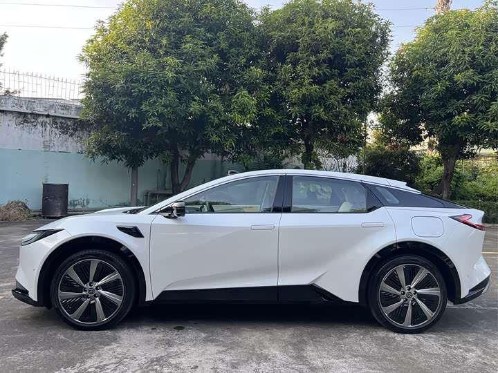 Toyota bZ5 2025 2025款 550 PRO智行版