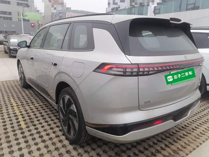 Dongfeng Yipai eπ 008 2025 2025款 210Max增程版 5座