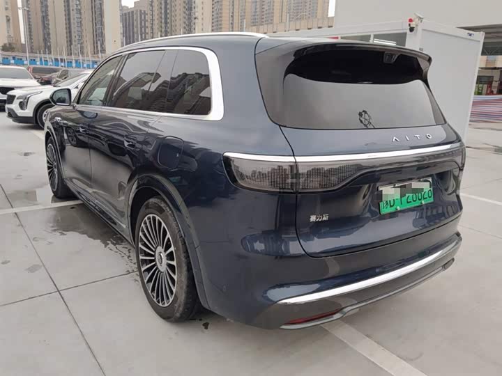 Aito M8 2025 2025款 增程 Ultra版 53.4kWh 5座版