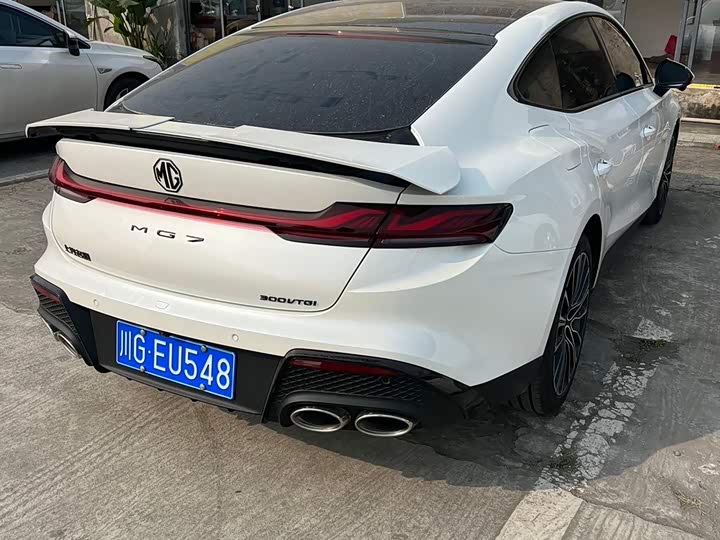 MG Motor 7 2025 2025款 1.5T 300 DCT优雅版