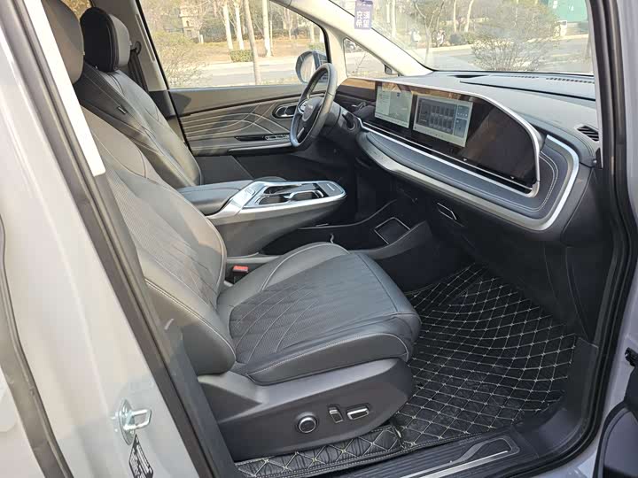 Maxus G90 2022 2022款 2.0T 星际旗舰版