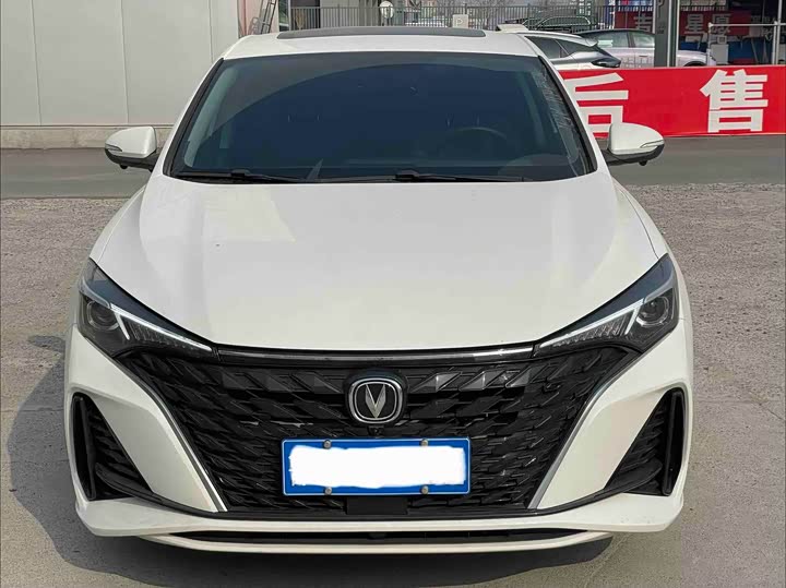 Changan Eado Plus 2025 2025款 PLUS 1.5L 手动豪华版