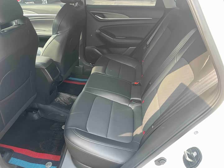 Changan Eado Plus 2025 2025款 PLUS 1.5L 手动豪华版