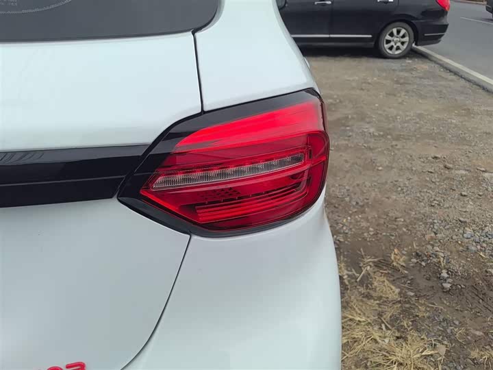 Leapmotor T03 2025 2025款 403舒享版