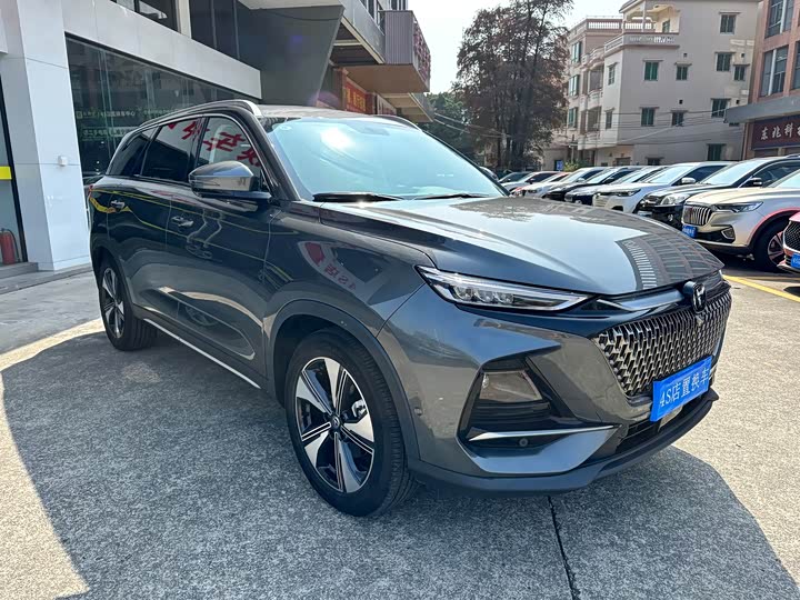 Changan X7 Plus 2024 2024款 1.5T 自动尊耀型 7座