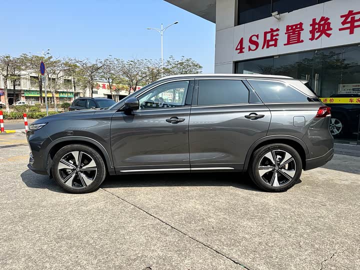 Changan X7 Plus 2024 2024款 1.5T 自动尊耀型 7座