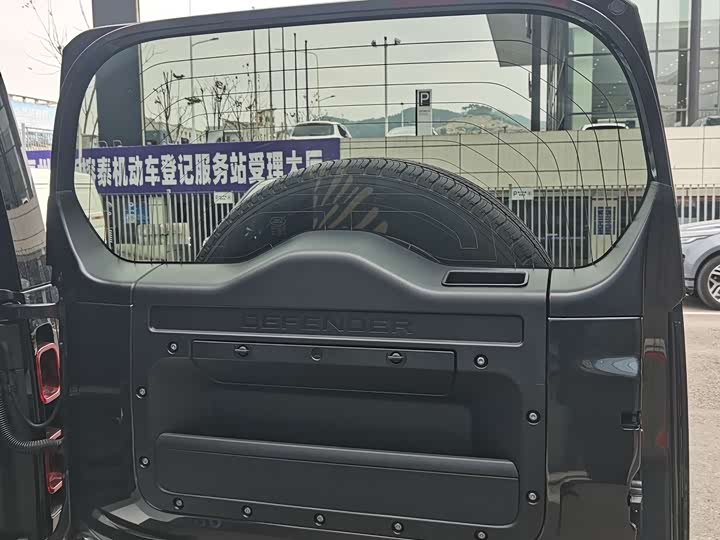 Land Rover Defender 2024 2024款 90 3.0T P400 HSE