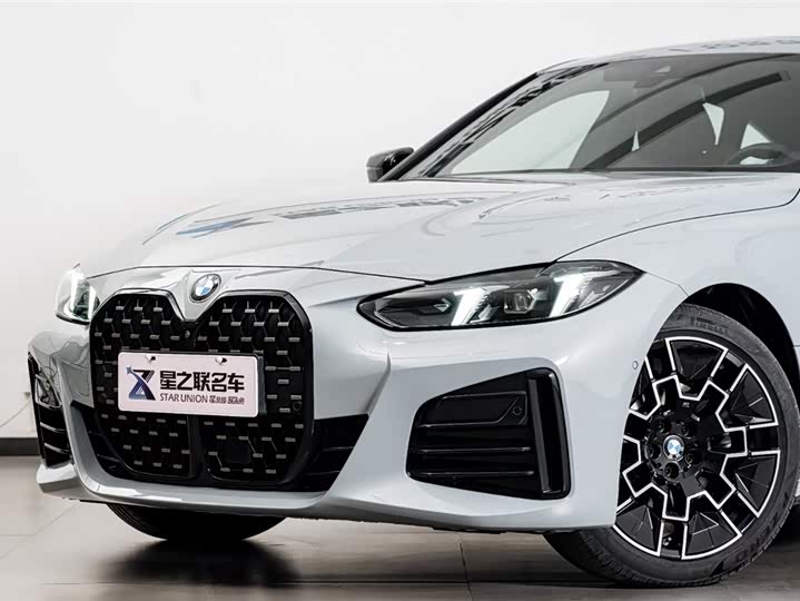 BMW 4 Series 2024 2024款 430i Gran Coupe M运动曜夜套装