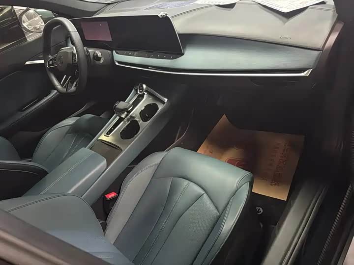 MG Motor 7 2023 2023款 2.0T 自动猎美尊享版