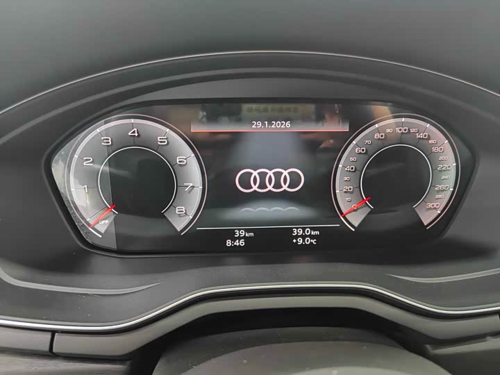 Audi A4L 2025 2025款 200万辆悦享版 40 TFSI 豪华动感型