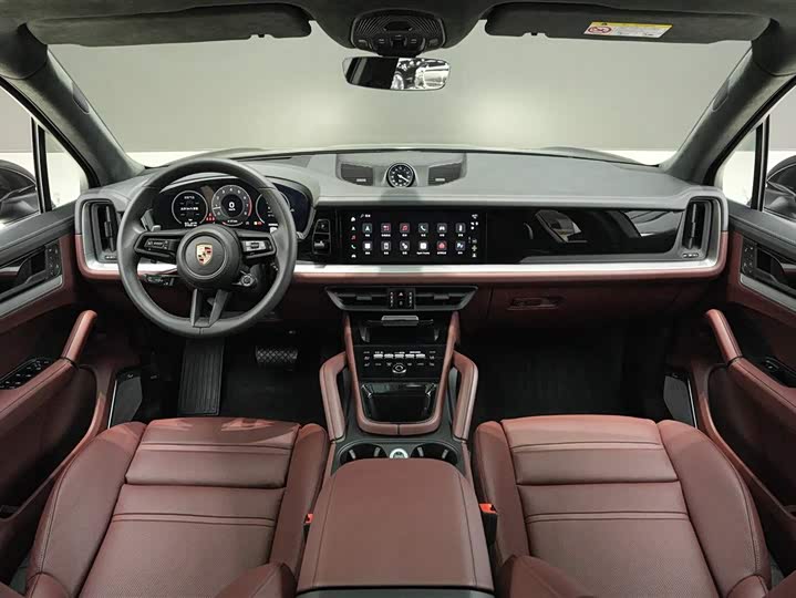 Porsche Cayenne 2025 2025款 Cayenne 3.0T 逐梦版