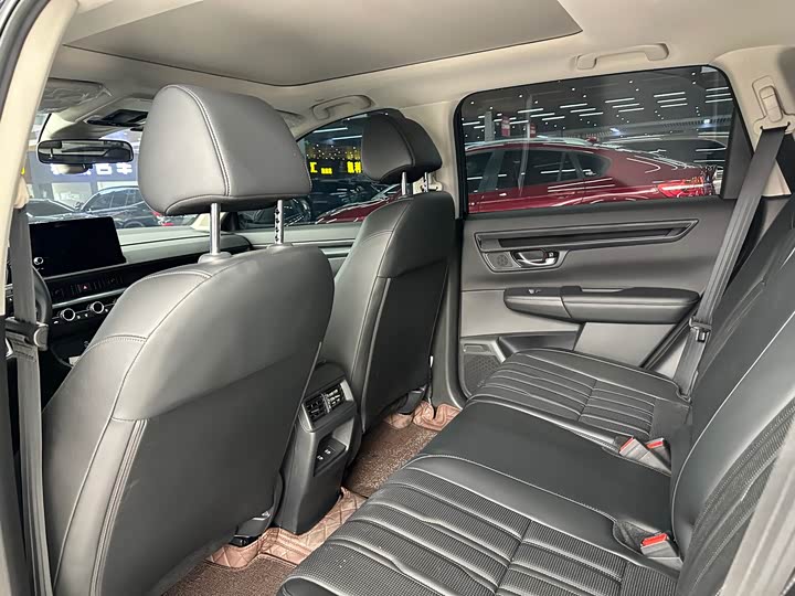 Honda Breeze 2025 2025款 240TURBO 两驱豪华版 5座