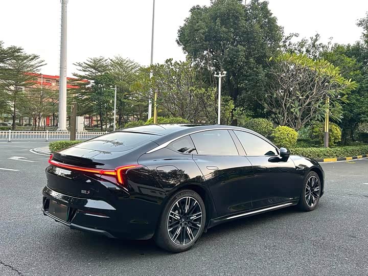 Hozon S 2024 2024款 改款二 增程 1060 Lite版