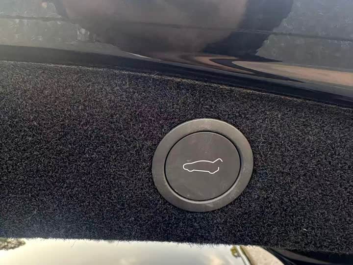 Tesla Model 3 2025 2025款 后轮驱动版