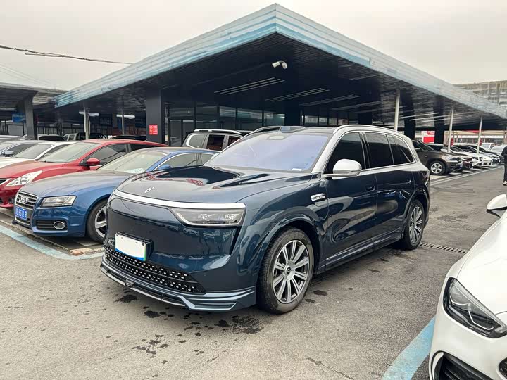 Aito M8 2025 2025款 增程 Max+版 53.4kWh 6座版