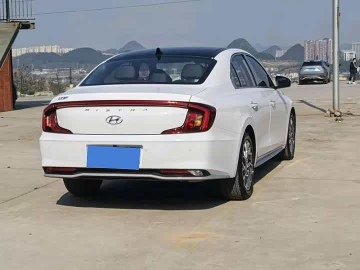 Hyundai Mistra 2021 2021款 1.8L CVT LUX尊贵版