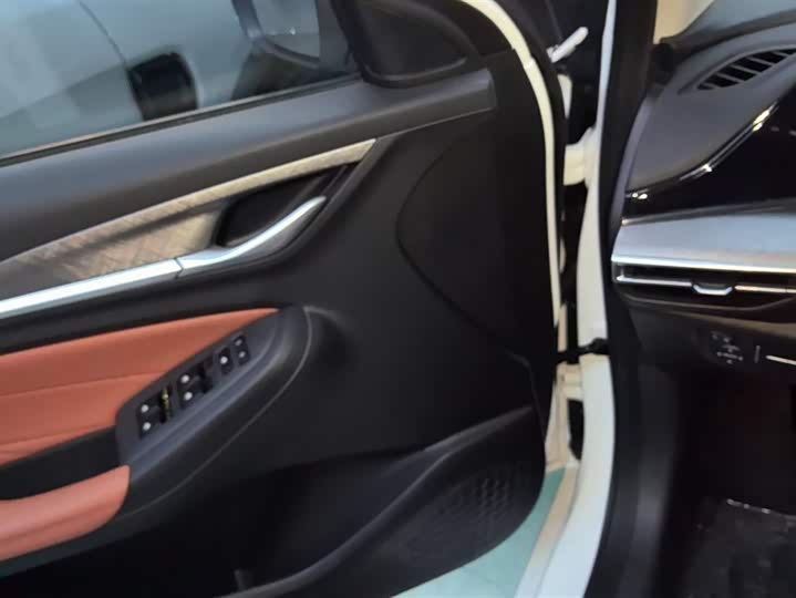 Changan Eado Plus 2025 2025款 PLUS 1.4T 双离合高能版