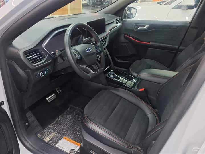 Ford Escape 2023 2023款 EcoBoost 245 四驱纵享款ST-LINE Pro