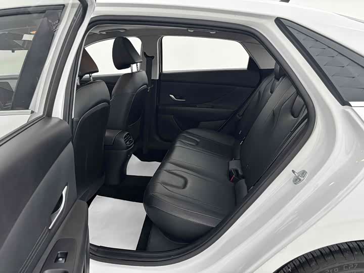 Hyundai Elantra N line 2023 2023款 1.5L CVT LUX尊贵版