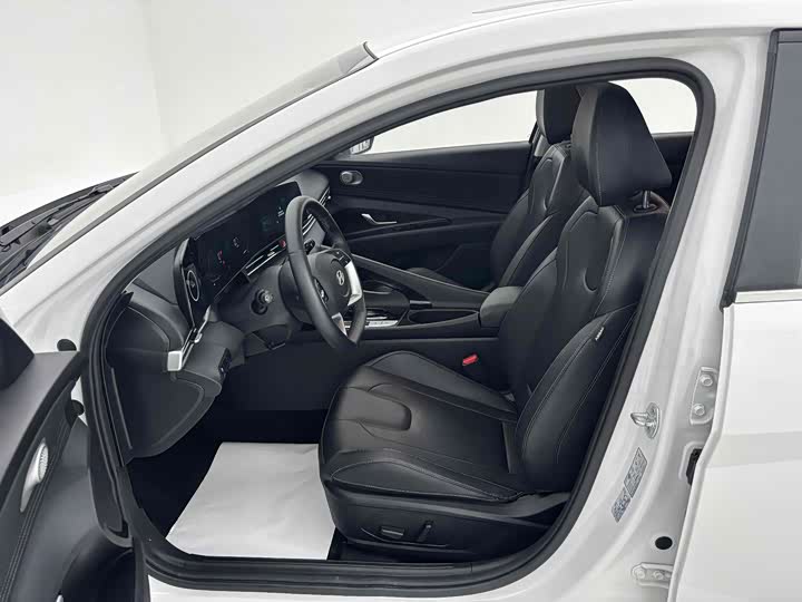 Hyundai Elantra N line 2023 2023款 1.5L CVT LUX尊贵版