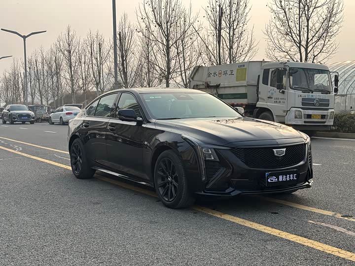 Cadillac CT5 2025 2025款 28T 赛道性能版
