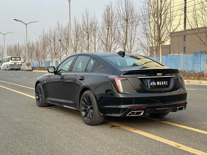 Cadillac CT5 2025 2025款 28T 赛道性能版