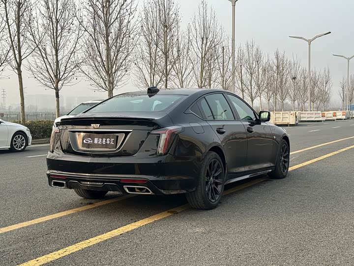Cadillac CT5 2025 2025款 28T 赛道性能版