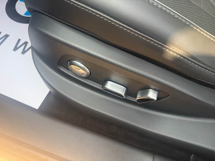 Hongqi HS7 Hybrid 2024 2024款 2.0T PHEV 四驱旗畅版 6座