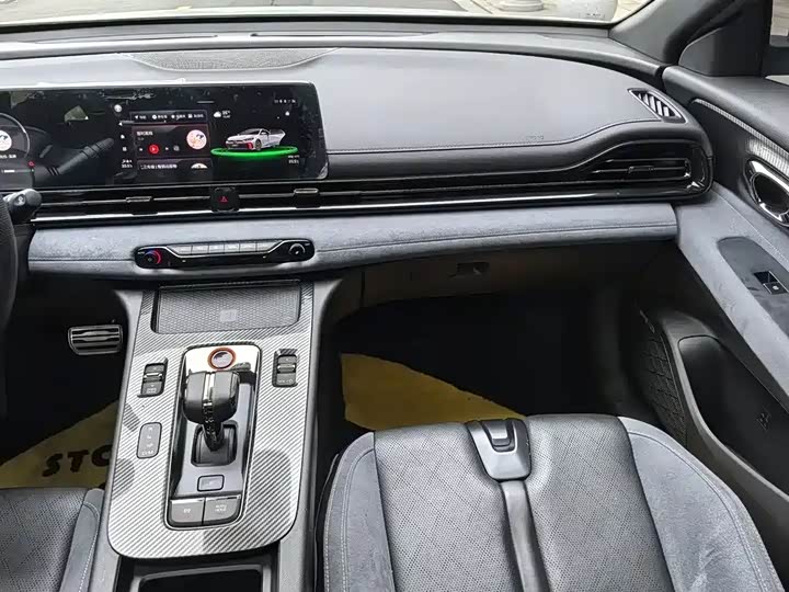 GAC Trumpchi Empow R 2023 2023款 400T 自动R PRO