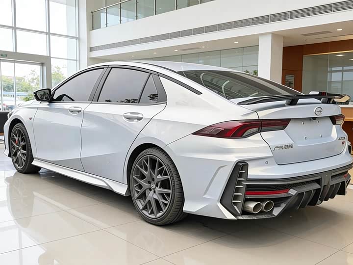 GAC Trumpchi Empow R 2023 2023款 400T 自动R PRO