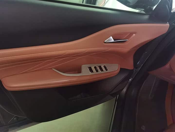 Changan UNI-Z Hybrid 2024 2024款 蓝鲸智电iDD 125km 卓越型