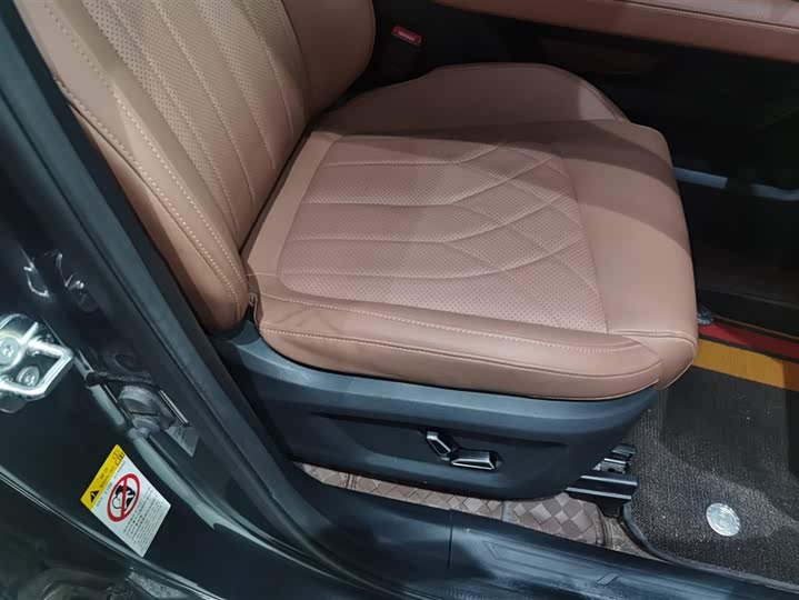 Changan UNI-Z Hybrid 2024 2024款 蓝鲸智电iDD 125km 卓越型