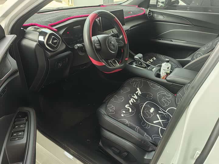 MG Motor 5 2025 2025款 300TGI 全球旗舰版