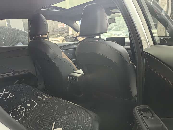 MG Motor 5 2025 2025款 300TGI 全球旗舰版