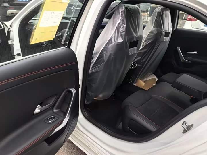 Mercedes-Benz A-Class 2025 2025款 改款 A 200 L 时尚型