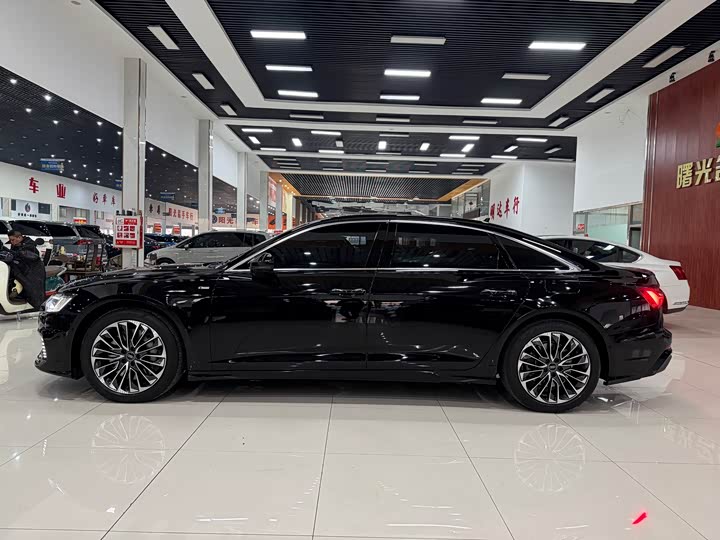 Audi A6L Hybrid 2022 2022款 55 TFSI e quattro